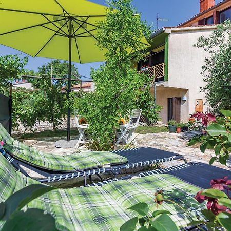 2 Bedroom Awesome Apartment In Vinkuran Exterior photo